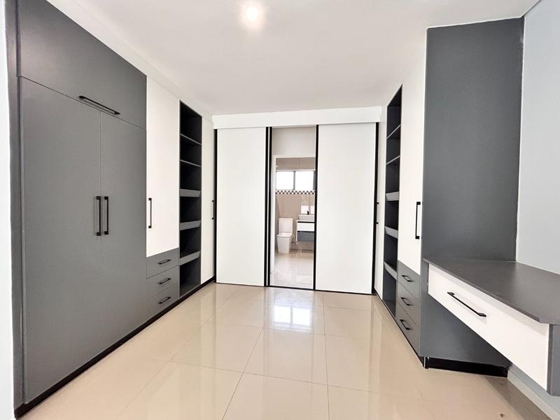 5 Bedroom Property for Sale in Melodie North West